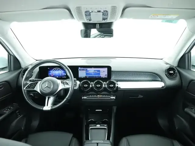 Mercedes-Benz GLB 180