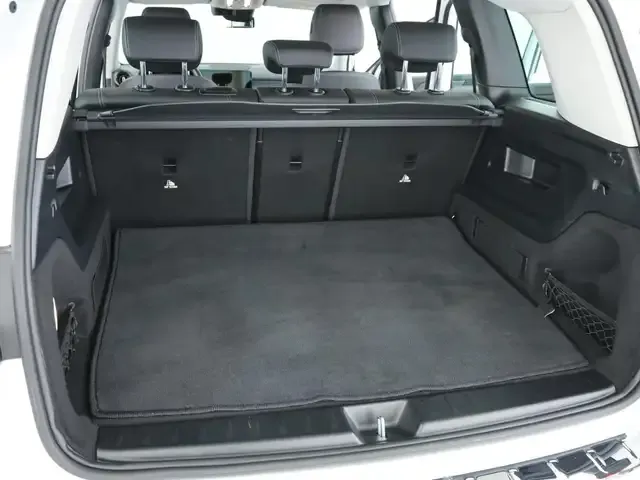 Mercedes-Benz GLB 180