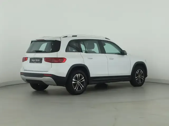 Mercedes-Benz GLB 180