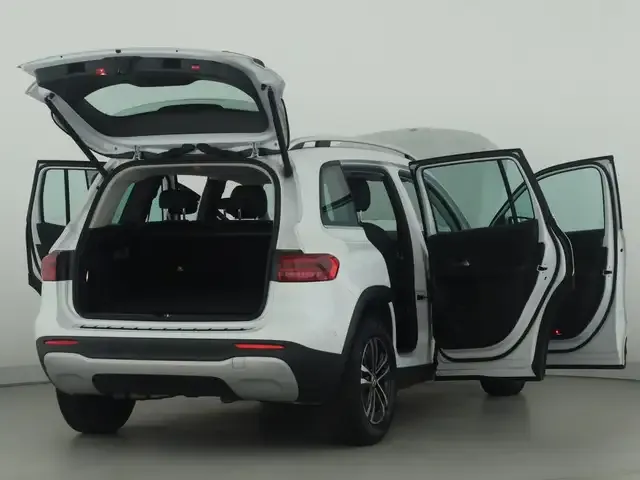 Mercedes-Benz GLB 180