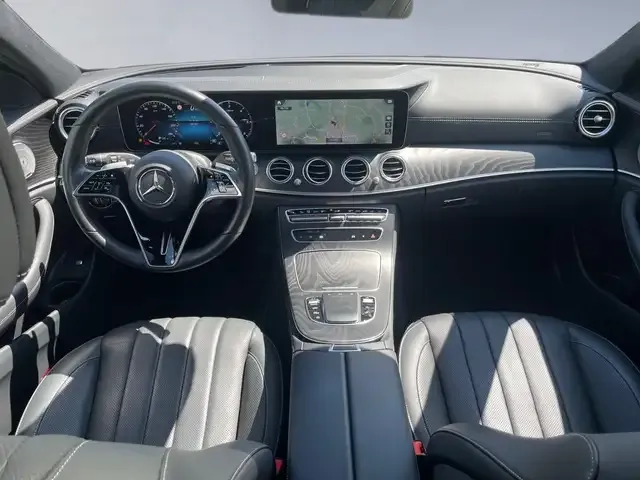 Mercedes-Benz E 400