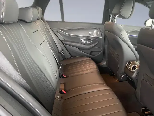 Mercedes-Benz E 400