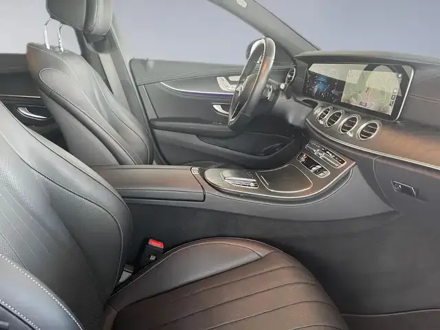 Mercedes-Benz E 400