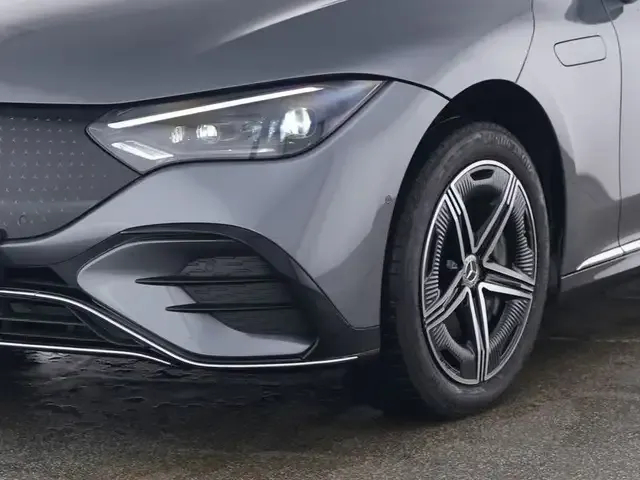 Mercedes-Benz EQE 500