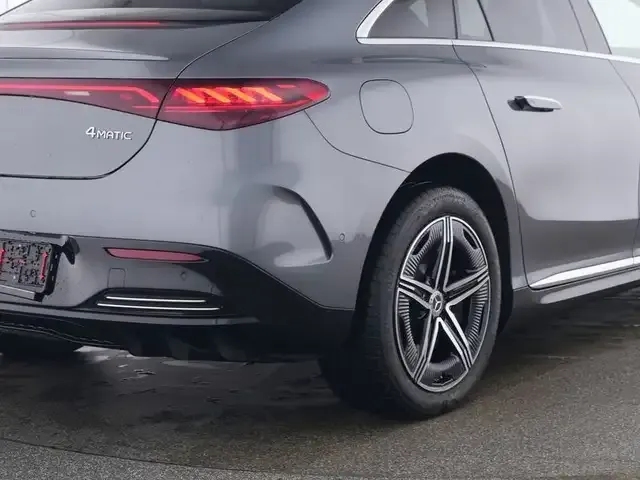 Mercedes-Benz EQE 500