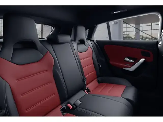 Mercedes-Benz CLA 220