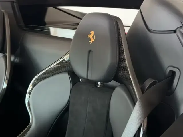 Ferrari 296 GTS