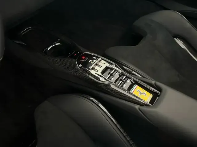 Ferrari 296 GTS