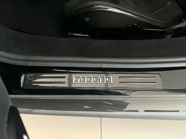 Ferrari 296 GTS