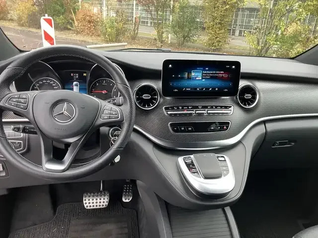 Mercedes-Benz V 300