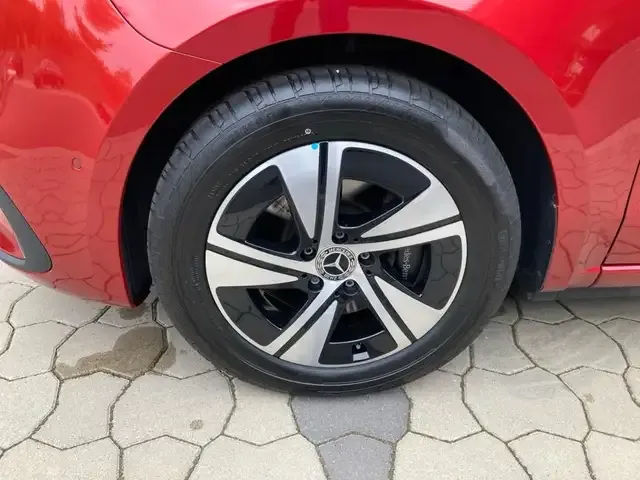 Mercedes-Benz V 220