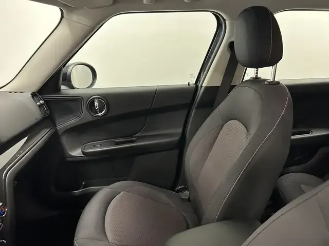 MINI One Countryman