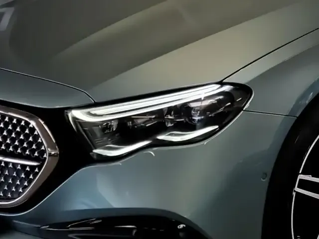 Mercedes-Benz E 220