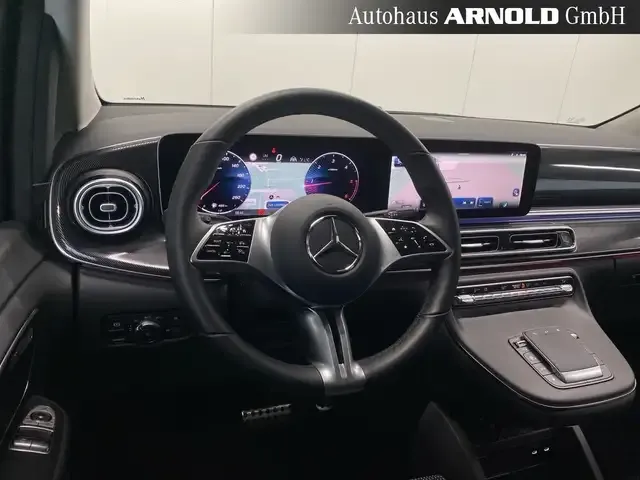 Mercedes-Benz V 220
