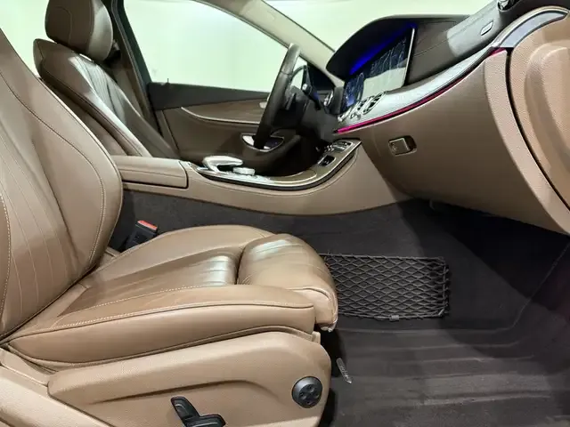 Mercedes-Benz E 400