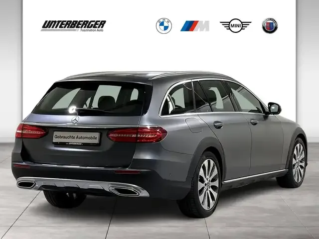 Mercedes-Benz E 400