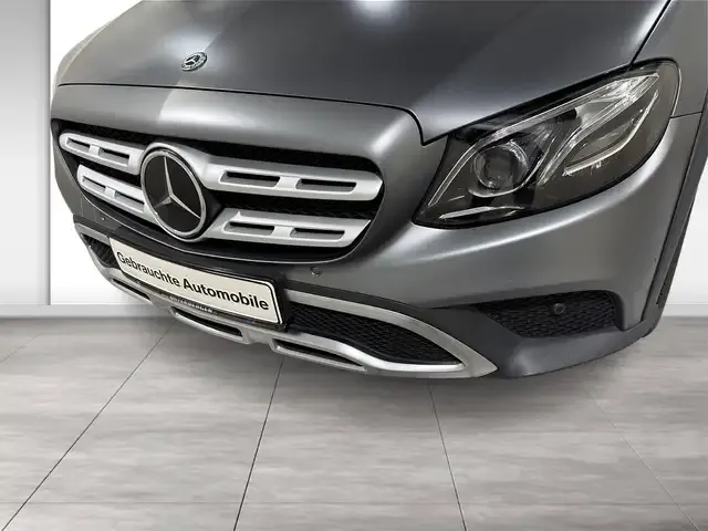 Mercedes-Benz E 400