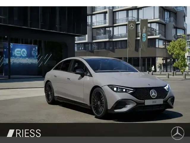 Mercedes-Benz EQE 300