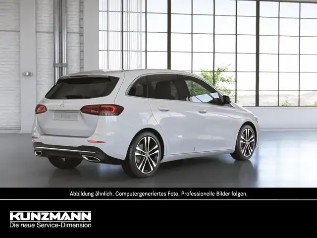 Mercedes-Benz B 180