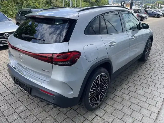 Mercedes-Benz EQA