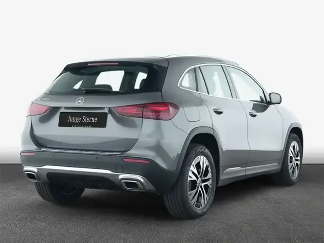 Mercedes-Benz GLA 250