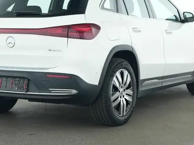 Mercedes-Benz EQA 300