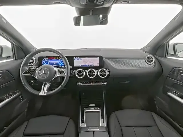 Mercedes-Benz EQA 300