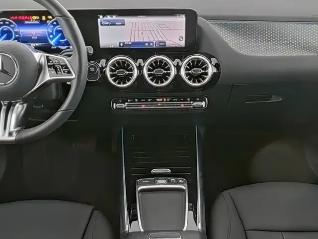 Mercedes-Benz EQA 300