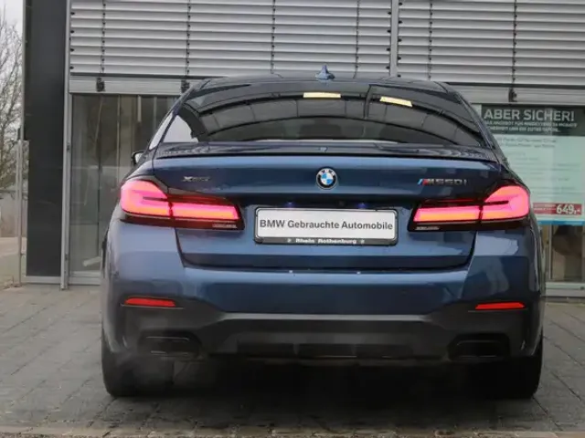 BMW M550