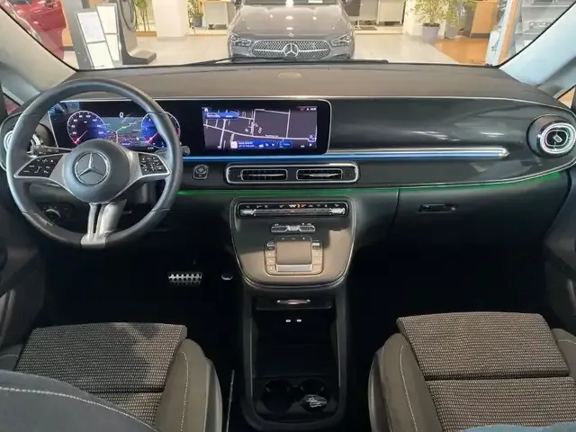Mercedes-Benz V 250