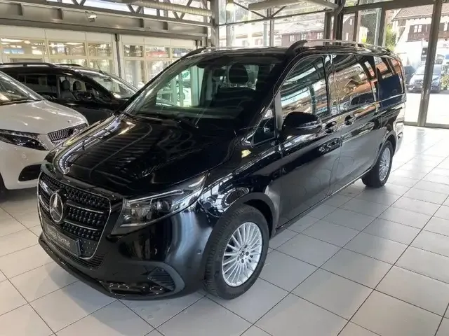 Mercedes-Benz V 250