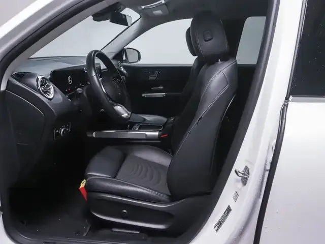 Mercedes-Benz EQB 350