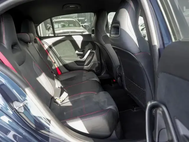 Mercedes-Benz A 35 AMG