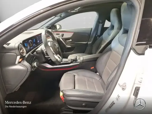 Mercedes-Benz CLA 45 AMG