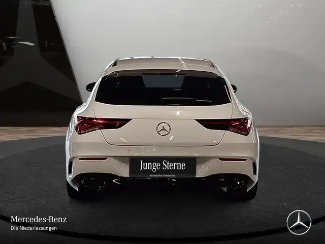 Mercedes-Benz CLA 45 AMG