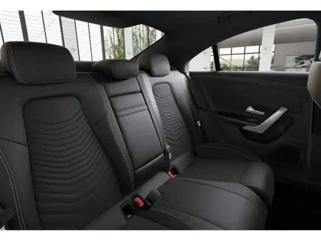 Mercedes-Benz CLA 180