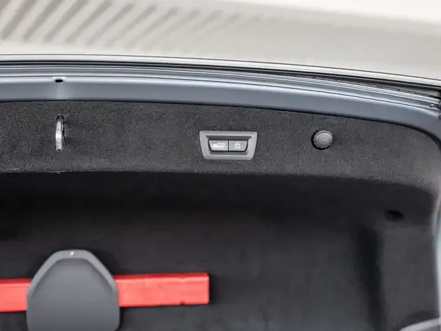 BMW 750