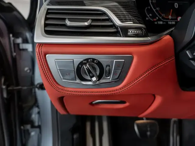 BMW 750