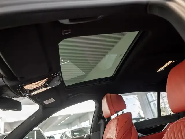 BMW 750