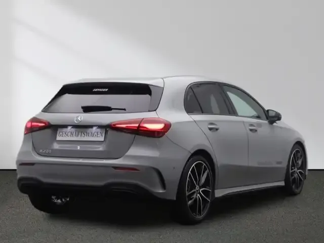 Mercedes-Benz A 200