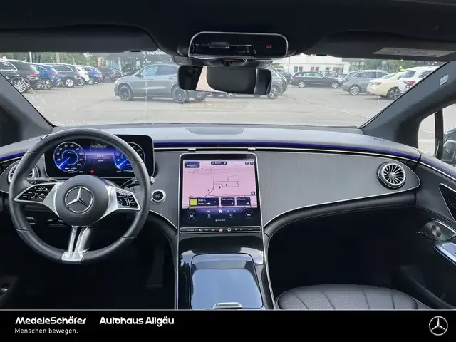 Mercedes-Benz EQE 300