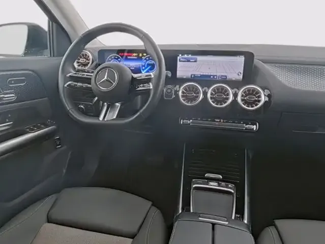 Mercedes-Benz EQA 300