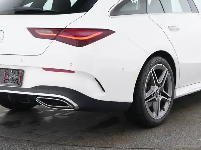 Mercedes-Benz CLA 220