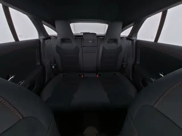Mercedes-Benz CLA 220