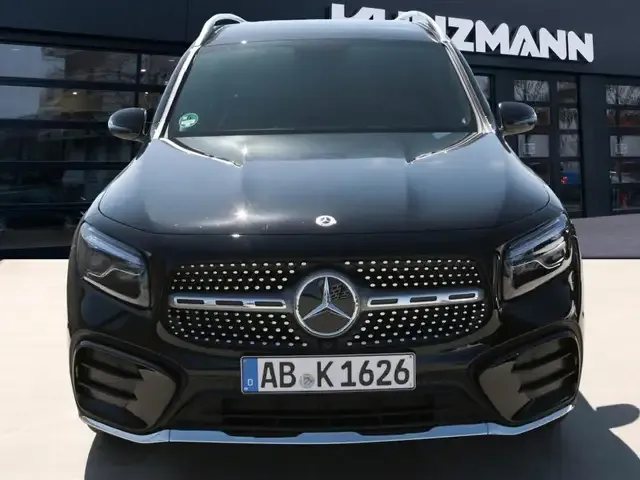 Mercedes-Benz GLB 200