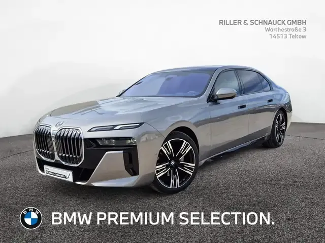 BMW 740