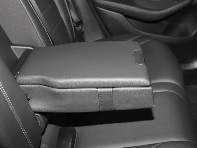 Mercedes-Benz EQC 400