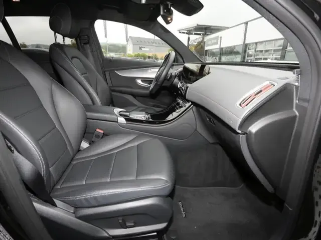 Mercedes-Benz EQC 400