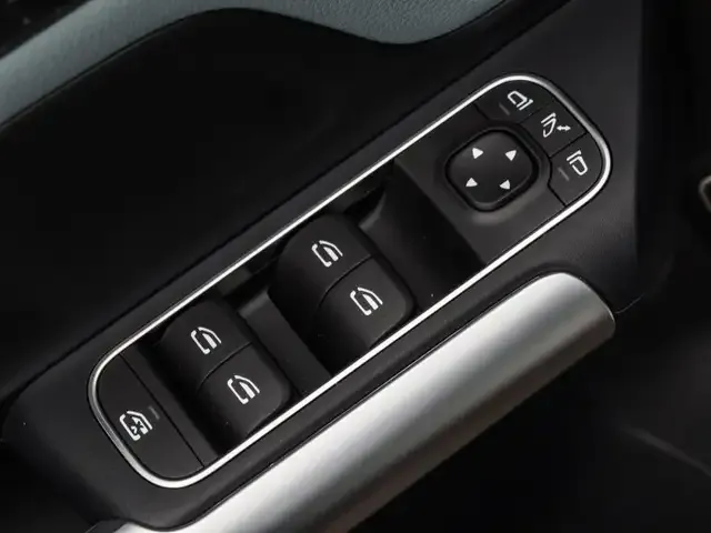 Mercedes-Benz EQA 300