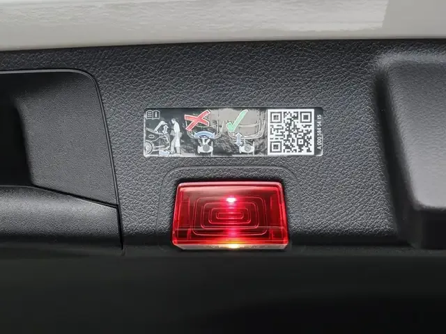 Mercedes-Benz EQA 300